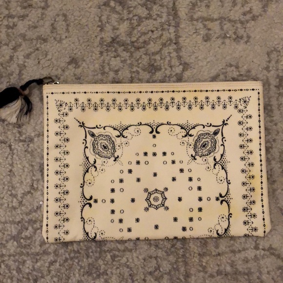 Madewell Handbags - NWT Madewell Bandana Clutch